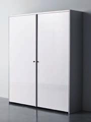 scorrevoli complanari Storage units with coplanar sliding doors_armoires avec portes coulissantes
