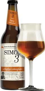 Deutschland Riegele Simco 3 IPA Genießen Sie das Aroma der Brauspezialität. Das Bier verdankt den Geschmack dem Hopfen von Hallertauer Perle, Opal und amerikanischen Simcoe.