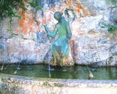 Brunnen in Karlstein 56 Quellwasserbrunnen Standort: