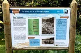 Tourismus und Naturpark Lehrpfad zur Geschichte der Holztrift Geht man von der Reißbrücke zum Kleinen Arbersee nicht der Asphaltstraße, sondern direkt am Seebach entlang, informiert ein neuer