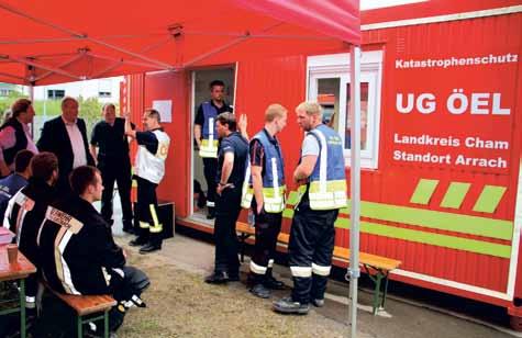Kreisbrandinspektor bestellt 74 Feuerwehrführung In der Riege der Feuerwehrführungskräfte gab es im Jahr 2016 mehrere Wechsel. Am 18.