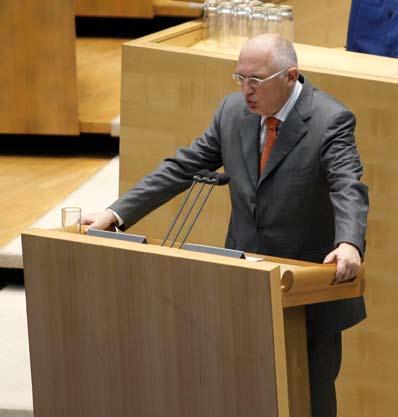 In seiner Eröffnungsrede zum 1. Europäischen Präventionstag im ehemaligen Deutschen Bundestag in Bonn ging Schirmherr Günter Verheugen auf die europäischen Initiativen im Bereich Prävention ein.