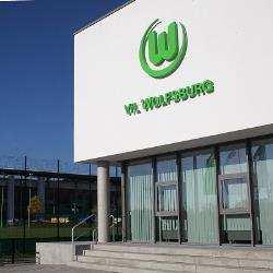 Frauen-Bundesligamannschaft und der U23- Mannschaften des VfL Wolfsburg Zuschauerkapazität: ca. 5.