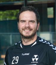 Um den Handball in der Region zu unterstützen 98 Silas Oliver Steiner Alter Nationalität: 19 Schweiz Kaufmännisch Hobbies: Kochen und antike Möbel