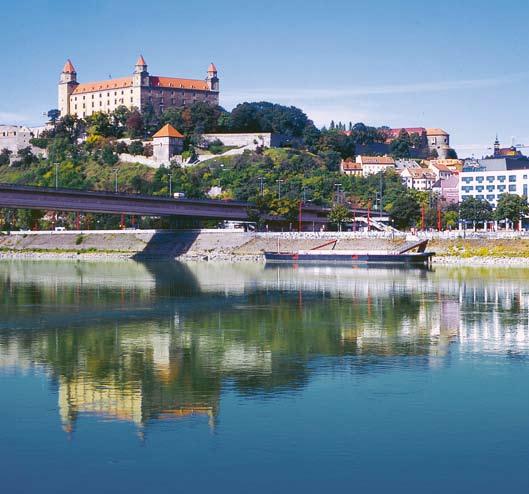 von Budapest: In 6 Tagen lernen Sie die Städte Passau, Wien, Buda pest und Bratislava mit all ihren Sehenswürdigkeiten kennen.
