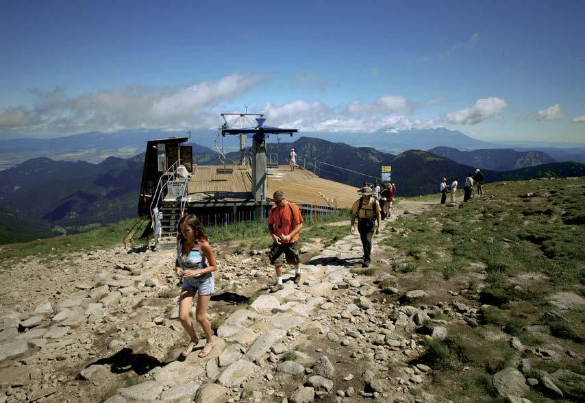 Chopok Nízke Tatry Aktívny oddych Piešťany Vysoké Tatry Vysoké Tatry Pestré prírodné prostredie Slovenska ponúka nadšencom aktívnej dovolenky nespočetne veľa rozličných možností príjemného a