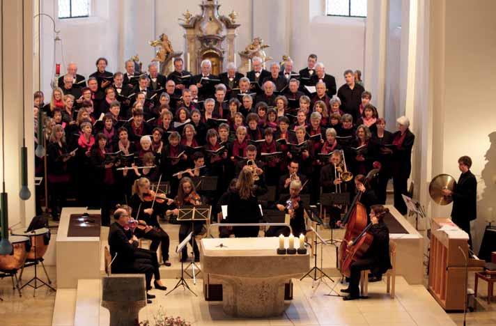 Ein Gospel von Moses Hogan passe ebenso gut in ein Gotteshaus passe wie ein Ave Verum von Mozart und mit den Teilen der Mess for Peace von Karl Jenkins, hätten die Chorleiter eine gute Wahl fürbeide