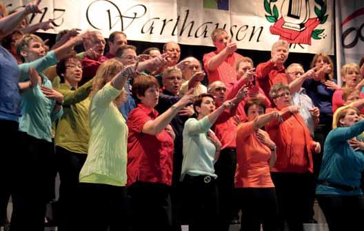 Der Jubiläumschor 150 Jahre Liederkranz Warthausen machte bei der Hauptversammlung des Oberschwäbischen Chorverbands im musikalischen Programmteil auf sich aufmerksam.