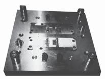 ELMAX Funkenerosive Bearbeitung Wenn der Stahl im gehärteten und angelassenen Zustand funkenerosiv bearbeitet wird, sollte das Werkzeug anschließend etwa 20 C unter der letztbenutzten