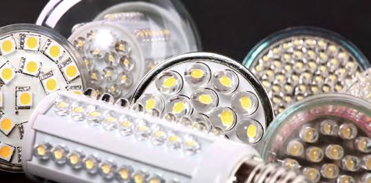 Diese LED-Lampen sehen matten Glühlampen oder Energiesparlampen mit Abdeckkolben ähnlich.