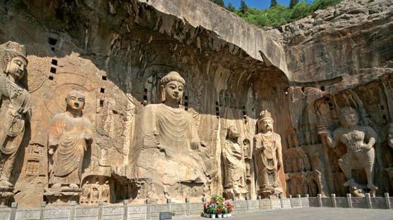 Der Besuch des Jade-Buddha-Tempels in Shanghai und des Ling Yin Si-Tempels in Hangzhou bilden den Auftakt dieser spannenden Reise, die Sie weiterführt zu den Ursprüngen des chinesischen Buddhismus in