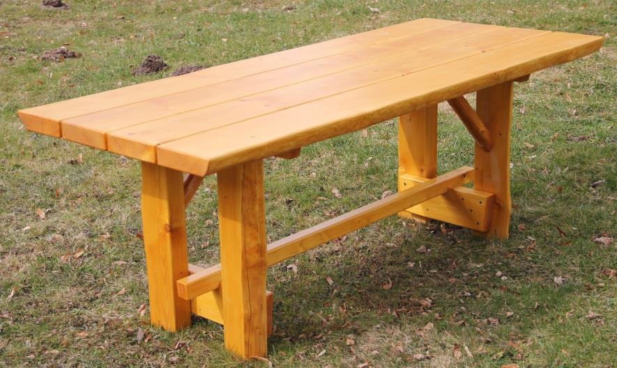 Rustikale Holzmöbel für den Außenbereich Tisch Rustikal altkiefer lasiert Egal ob