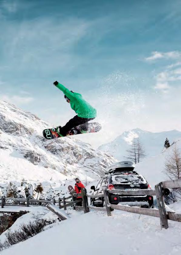 SUV Thule hat Verständnis dafür, wenn jemand so schnell und reibungslos wie möglich auf die Piste gelangen will, ob mit neuen Skiern oder mit einem frisch gewachsten Snowboard.