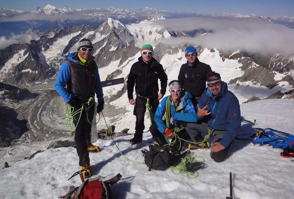 Aletschhorn Aletschhorn 4 193 m ü.m. - der König des Aletschgebiets Anspruchsvolle Hochtour im Herzen des UNESCO Weltnaturerbes. 2-Tagestour ab CHF 1390.- pro Person. Durchführung ab mind.