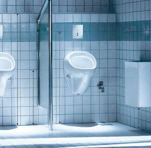 Halten Sie Abstand Raumtiefen: Urinale an einer Wand. Minimaler Abstand zwischen: Urinal/Wand ca. 950 mm den Wänden ca. 1.300 mm Urinale in Verbindung mit WC-Räumen/ bei WC-Räumen mit Türöffnung.