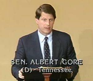 Politik 1991 Im Mai 1991 debattiert das Komitee für Wissenschaft, Technologie und Weltraum des US- Repräsentantenhauses über Die