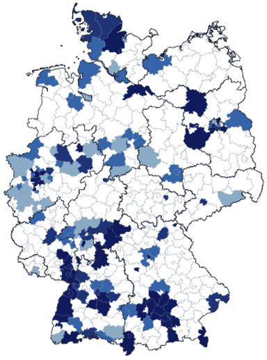Masern Spezielle Krankheiten 155 Abb. 6.33.3: Übermittelte Masernerkrankungen nach Kreis, Deutschland, 2010 (n = 780) 0 (279) > 0 0,5 (28) > 0,5 1,0 (41) > 1,0 1,4 (20) > 1,4 (56) Abb. 6.33.4: Übermittelte Masernerkrankungen pro 100.