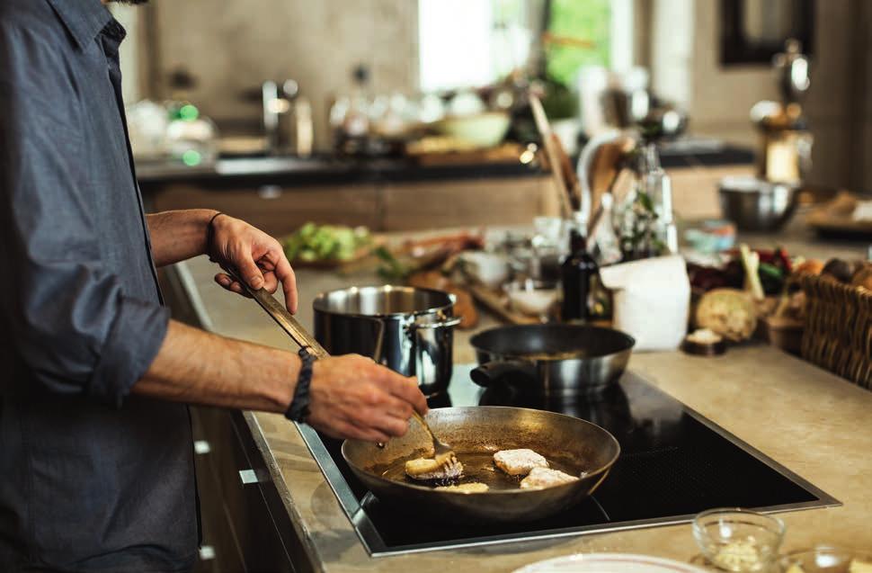 21 AUTARKE KOCHFELDER INDUKTION Kochen wie in der Profiküche. Kochen mit Induktion bereitet ein besonderes Kocherlebnis, man kocht damit schnell, präzise, sicher und feinfühlig.