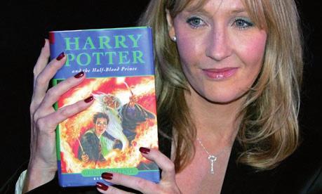Joanne Kathleen Rowling Die erste milliardenschwere Schriftstellerin der Weltgeschichte Quelle: guardian.co.uk Bis heute wurden ihre Romane in 65 Sprachen übersetzt.