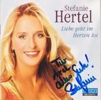 Diskographie von Sängerin Stefanie Hertel CDs Kassetten MP3 in chronologischer Reihenfolge Die 2000er Jahre Jahr Format Titel Label Infos 09. Oktober 2000 CD MC Liebe geht im Herzen los 1.