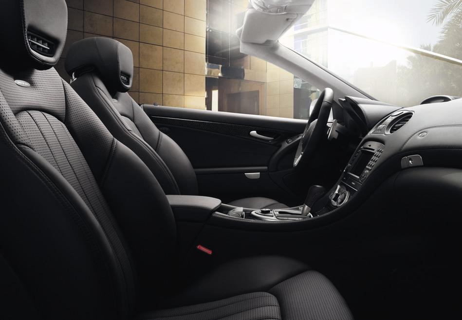 In the SL 63 AMG, the AMG sports seats ensure perfect ergonomics and optimal lateral support at all times.