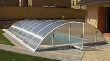 Ausstattung der Schwimmbadüberdachung Basic : - Oberflächenbehandlung der Konstruktion und der Schienenanlage durch eloxierte Oberfläche - Die