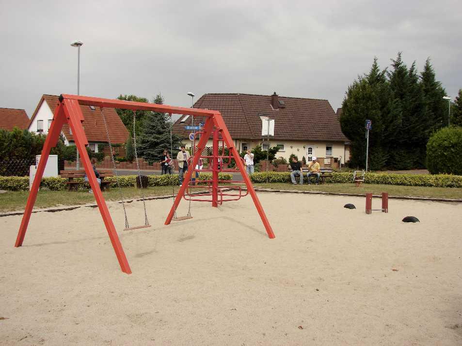 Spielplatz Guts-Muths-Straße Abseits des Stadtzentrums befindet sich der Spielplatz