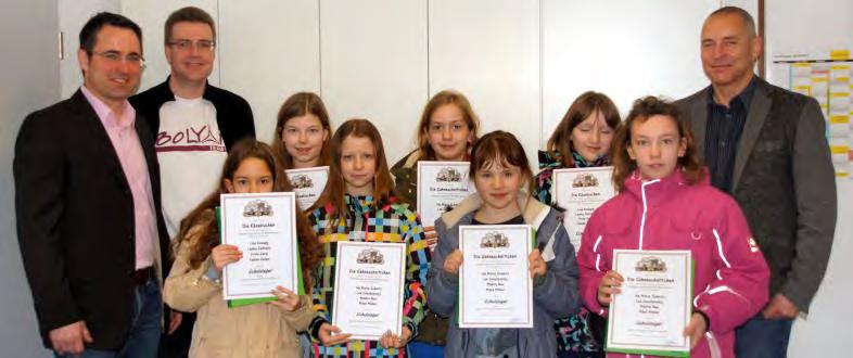 (4) Internationaler Mathematik-Teamwettbewerb Bolyai Ebenfalls seit dem Schuljahr 2015/16 können die Singbergschüler an dem aus Ungarn stammenden Bolyai-Wettbewerb teilnehmen, der in Deutschland 2015