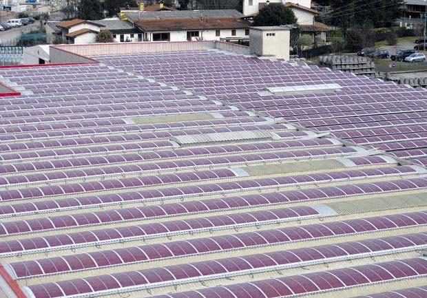 Empa-Forscher erzielen neuen Rekord beim Wirkungsgrad Solarzellen auf flexiblem Grund von