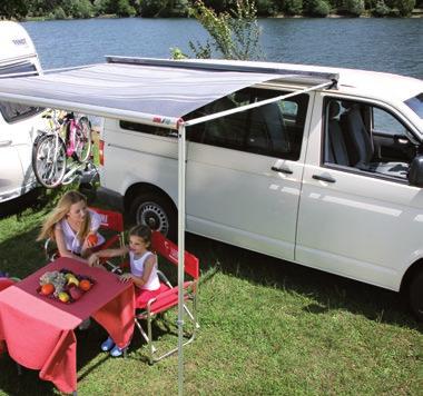 Dachträger oder Schiene jeglicher Campingbusse angebracht werden kann. Durch die Doppelkederschiene ist es möglich zwei Frontteile oder Zubehör gleichzeitig einzuziehen.