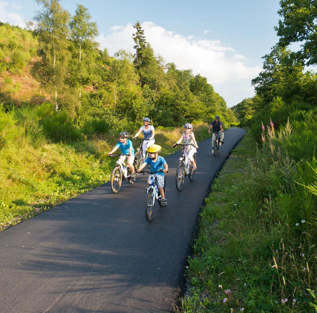 Man trifft Familien, Gelegenheitsradler und Sportler aus der Region, aber auch Radtouristen von weiter her.