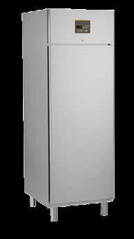 Kühlschränke Kühlschrank, GN 2/1, 613 l mit Kühlaggregat oder Expansionsventil für Zentralkühlung Temperaturbereich 0/+10 C innen und außen aus CNS AISI 304 Isolierung 75 mm, FCKW-frei Kühlmittel
