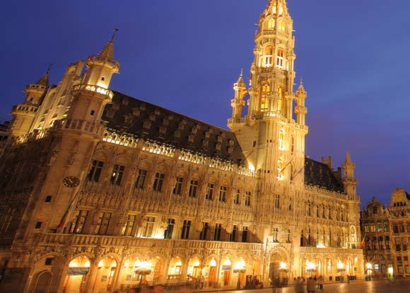 Brüssel Der Großraum Brüssel ist das politische und wirtschaftliche Zentrum Belgiens.