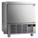 Schnellkühler/Schockfroster Gewährleistet die Qualität und Sicherheit der Lebensmittel Kühlraum mit runden Ecken und Kondens- Ausführung in Chromnickelstahl wasserablassöffnung im Boden; maximale