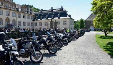 gegen AfD Parteitag in Gummersbach - Motorradfreundschaftstour des Deutschen Bundestages in Engelskirchen Schloss Ehreshoven - Helfen für Helfer, die