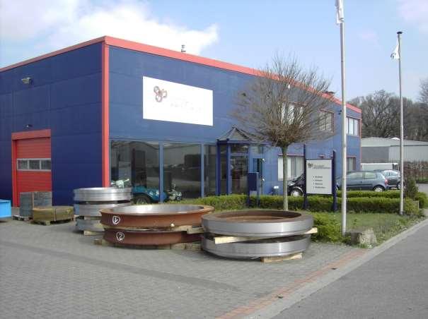 Kornfeld Maschinenbau GmbH Ihr Partner für Anspruchsvolle Instandsetzungen und hochwertige Komponentenfertigung. Unser Werk hat eine Gesamtfläche von 3600 qm die Fertigungsfläche beträgt 1300 qm.