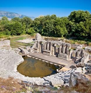 10. Tag: Ruinenstadt Butrint am Ionischen Meer Der Tag beginnt mit dem Besuch der altertümlichen Küstenstadt Butrint.