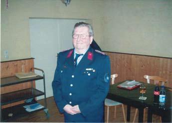 Nicht nur in der Freiwilligen Feuerwehr ist er noch heute mit dabei, sondern auch sein Beruf war Feuerwehrmann. Von 1958 bis 1996 war Kamerad Michael bei der Berufsfeuerwehr Magdeburg tätig.