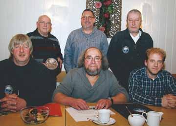 Seite 2 Januar 2014 Angler investieren 19.000 Euro in Fischbesatz l Barßeler Verein zählt 900 Mitglieder 6350 Kilo an Hecht, Karpfen, Zander & Co. gefangen Nordloh.