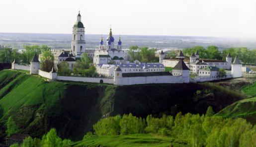 Tjumen Die westsibirische Stadt Tjumen ist etwa 1700 Kilometer entfernt von Moskau. Sie ist malerisch am Fluss Tura gelegen. Fast 600.