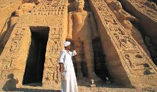100 Rundreise Cleopatra 7 Nächte Nilkreuzfahrt / 3 Nächte Kairo / 4 Nächte Badeaufenthalt Entdecken Sie die Kultur des Alten Ägyptens mit einer klassischen Nilkreuzfahrt, erkunden Sie danach in die