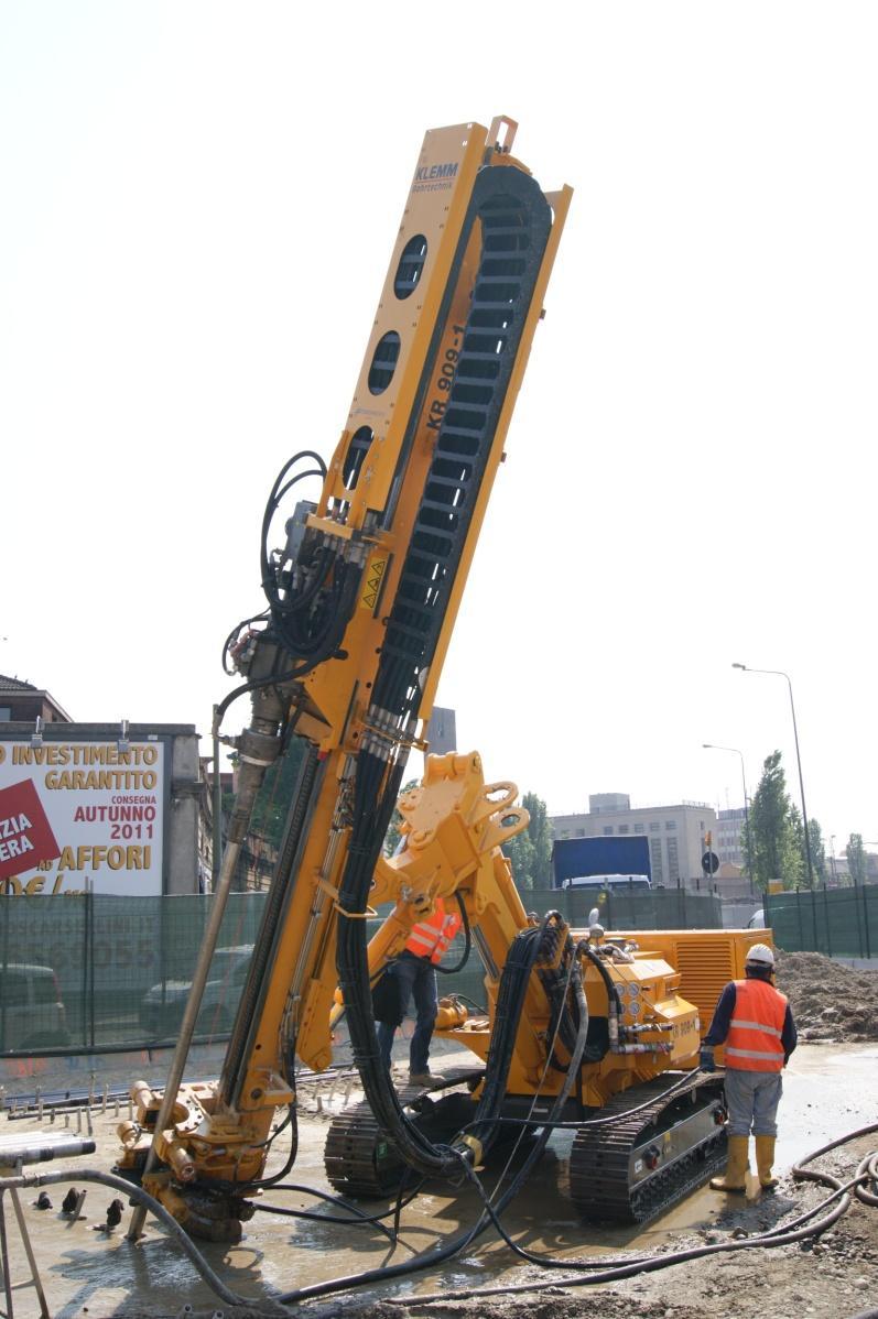 KLEMM KR 909-1 Features: Suited to a wide range of drilling applications such as: Anchor drilling Micro piling Soil Nailing High pressure injection Site