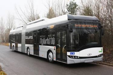 Systemlösungen Hybrid Urbino 18 Hybrid (Vossloh Kiepe) Serieller Hybridbus mit Li-Ion-Batterie, Supercaps und Plug-in Basierend auf Trolleybus-Technologie,