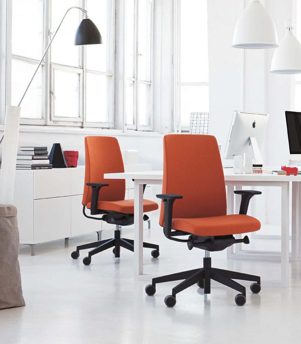 Motto ist ein vollgepolsterter, ergonomischer Drehstuhl mit eleganter Linie.