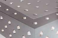 Die standardmäßige Plasmanitrierung bietet guten Schutz gegen Schweißperlenanhaftung, Kratzer und Rost. 1.000 x 500 mm 1.000 x 1.000 mm 1.200 x 800 mm 1.200 x 1.200 mm 1.500 x 1.000 mm 1.500 x 1.500 mm 2.