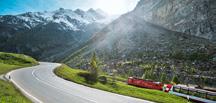 Highlights der Strecke. Unterwegs von Zermatt nach St. Moritz streift der Glacier Express folgende Sehenswürdigkeiten und Ausflugsmöglichkeiten: Mattertal.