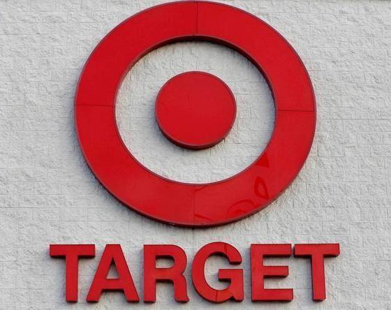2013 Target Black Friday Hack Eindringen über Wartungszugang für Klimaanlage Nicht separierte Netzwerksegmente Abgriff von Kreditkartendaten einer Supermarktkette Datenabfluss während Weihnachtszeit