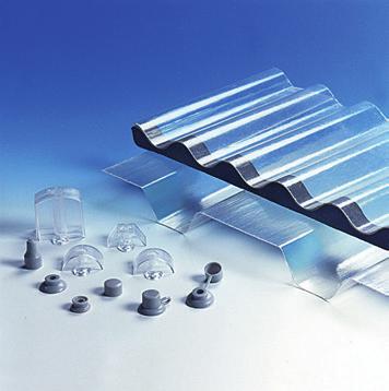 Liefermöglichkeiten: Die Novoclear Platten des Typs F, Welle 177/51, passend auf Eternit 76, Plattenbreite 110 cm, 6½ Wellen, in der Farbe Kristallklar, werden in der Regel aus Vorrat geliefert.