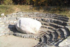 Der Traum des Narren am Stoa Wasserburg/Edling Ein doppelbödiges Theaterspiel fantasievoll, poetisch, unterhaltsam, spannend: Das Narrenschiff Wasserburg lädt ein zu Shakespeares Mörder.