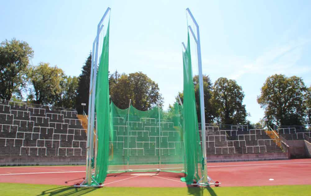 Discus throw and hammer
